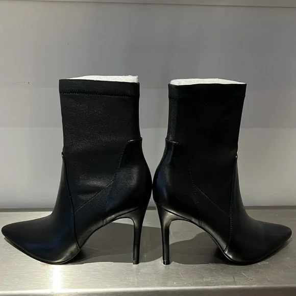 Charles David - Stiletto Heel - point toe - Leather Ankle boots - Picture 9 of 16